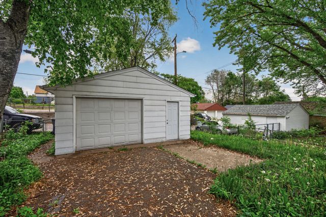 1067 Wilson Avenue, Saint Paul, MN 55106