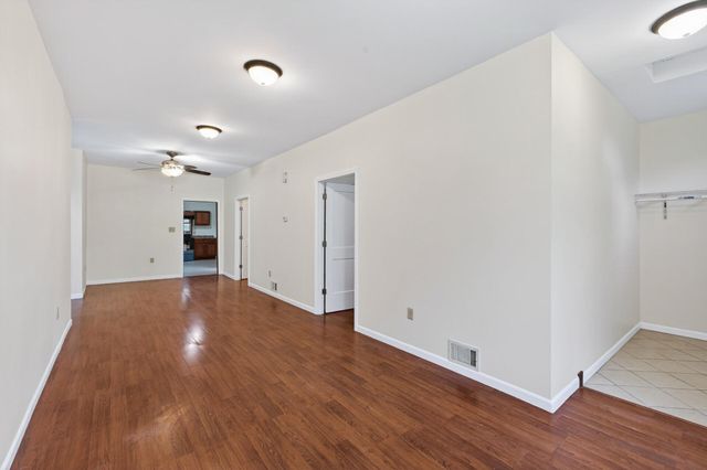 1067 Wilson Avenue, Saint Paul, MN 55106