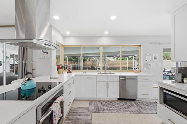 2136 NE 64th Street, Fort Lauderdale, FL 33308