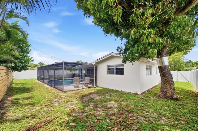 2136 NE 64th Street, Fort Lauderdale, FL 33308