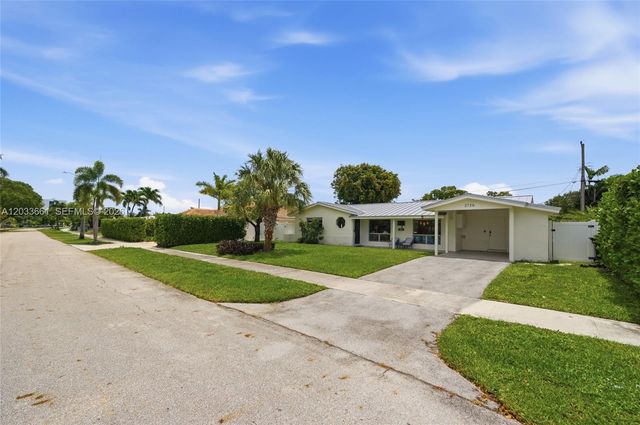 2136 NE 64th Street, Fort Lauderdale, FL 33308