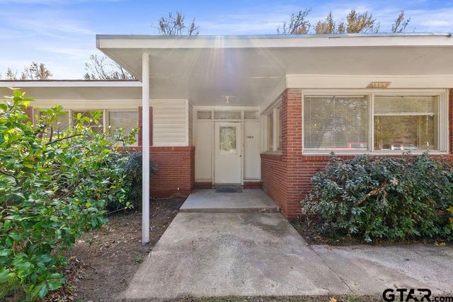 1904 W Pinecrest, Marshall, TX 75670