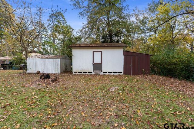 1904 W Pinecrest, Marshall, TX 75670