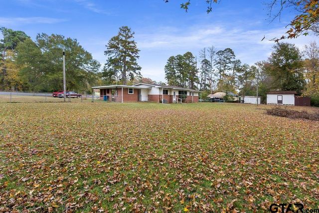 1904 W Pinecrest, Marshall, TX 75670