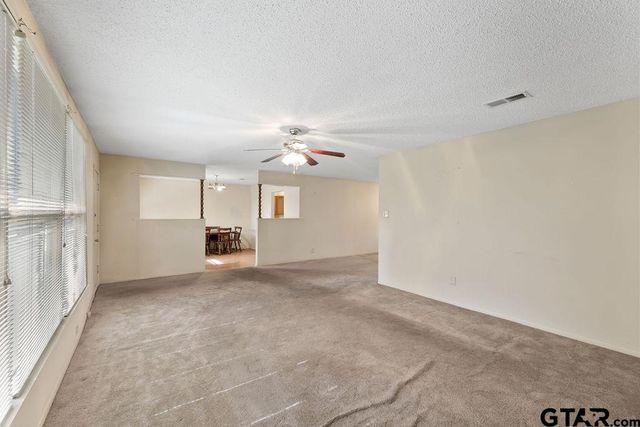 1904 W Pinecrest, Marshall, TX 75670