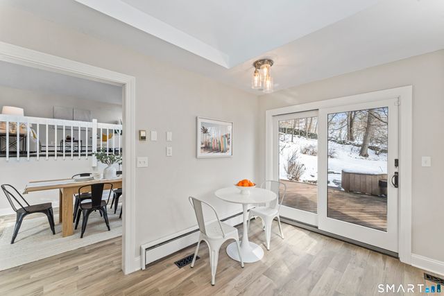 92 Head Of Meadow Road, Newtown, CT 06470