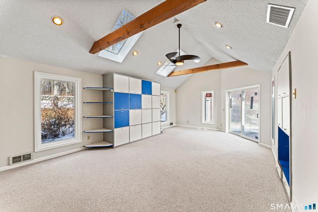 92 Head Of Meadow Road, Newtown, CT 06470