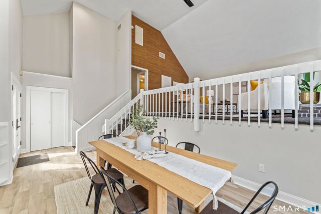 92 Head Of Meadow Road, Newtown, CT 06470