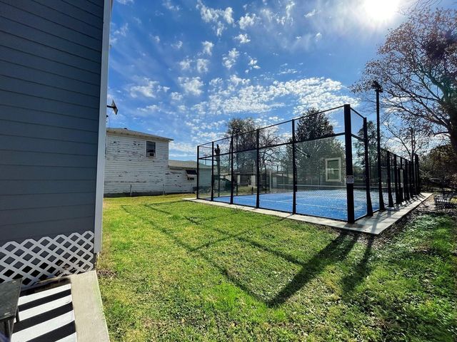 720 Caperton Street, Houston, TX 77022