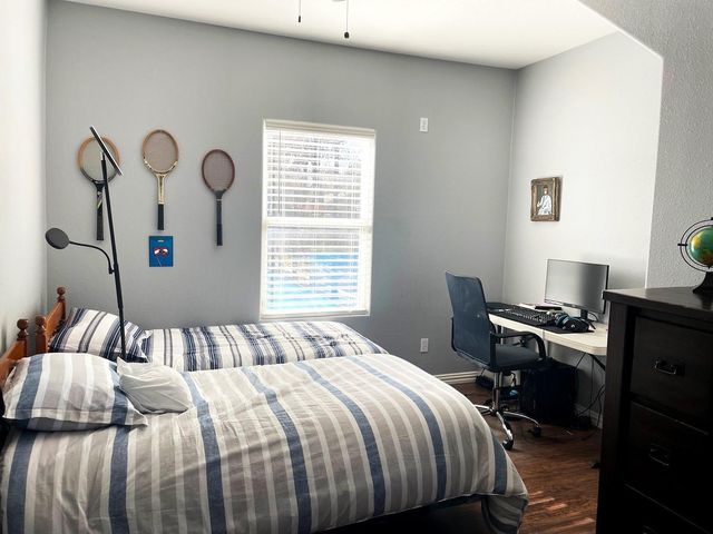 720 Caperton Street, Houston, TX 77022