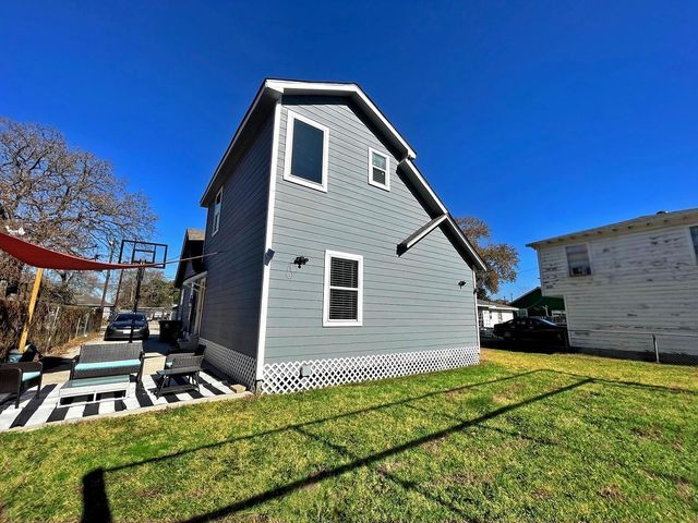 720 Caperton Street, Houston, TX 77022