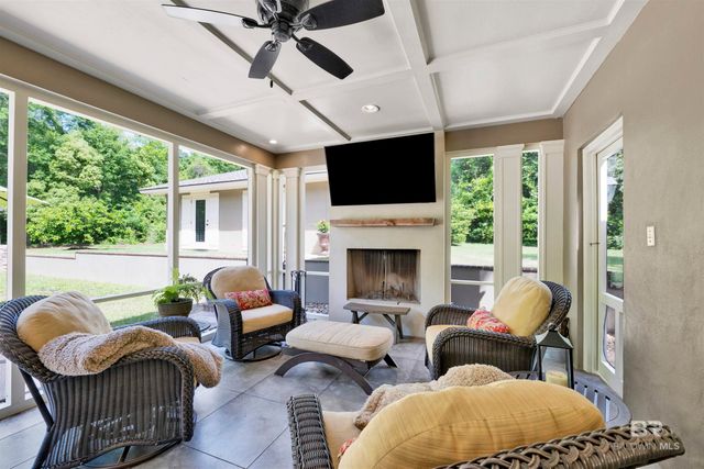 6801 N Winding Brook Drive, Daphne, AL 36526