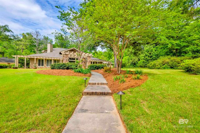 6801 N Winding Brook Drive, Daphne, AL 36526