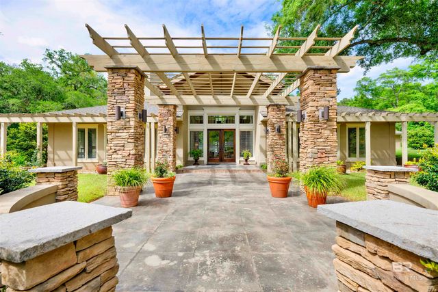 6801 N Winding Brook Drive, Daphne, AL 36526