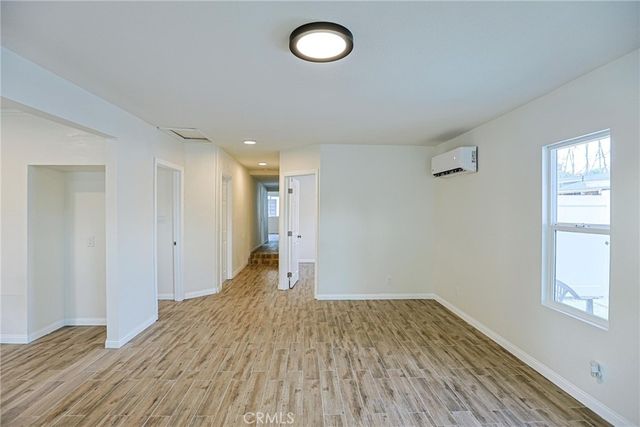 122 N Bewley Street, Santa Ana, CA 92703