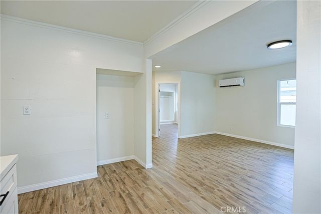 122 N Bewley Street, Santa Ana, CA 92703