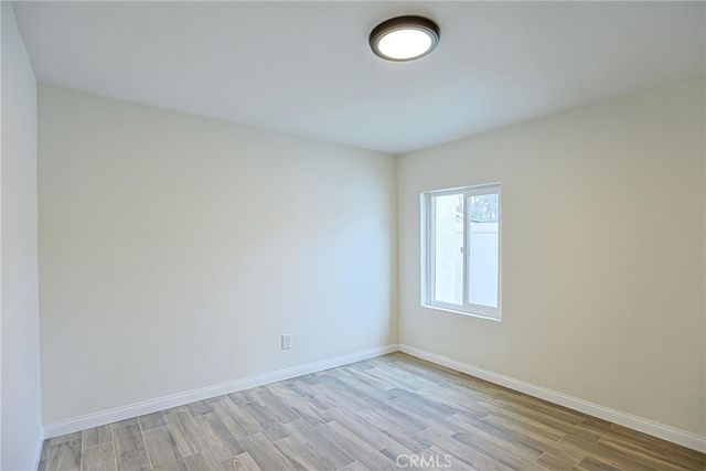 122 N Bewley Street, Santa Ana, CA 92703