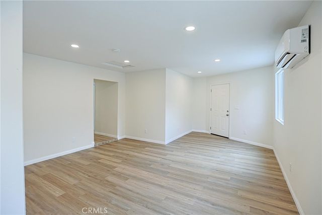 122 N Bewley Street, Santa Ana, CA 92703