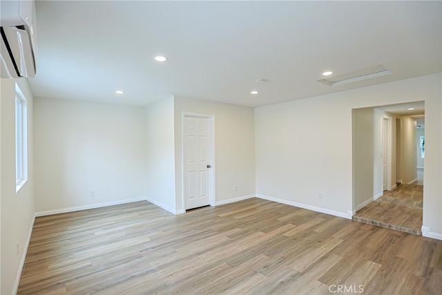 122 N Bewley Street, Santa Ana, CA 92703