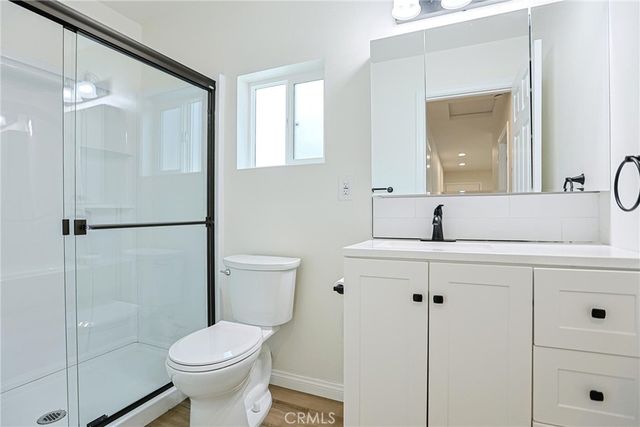 122 N Bewley Street, Santa Ana, CA 92703