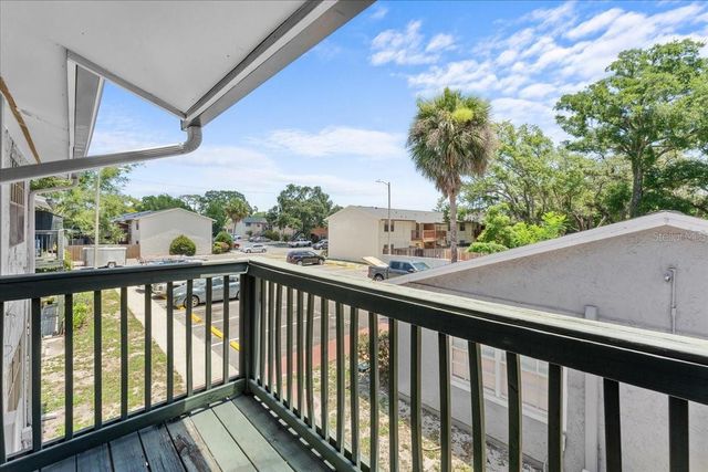 12407 OAK CEDAR PLACE 202, Tampa, FL 33612