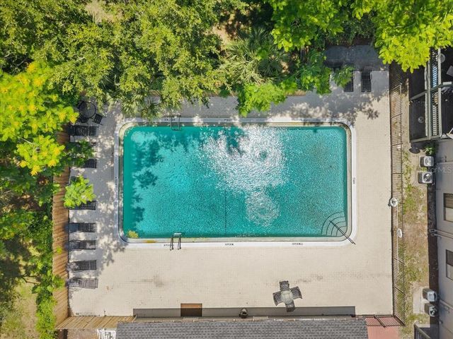 12407 OAK CEDAR PLACE 202, Tampa, FL 33612