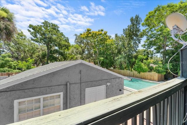 12407 OAK CEDAR PLACE 202, Tampa, FL 33612