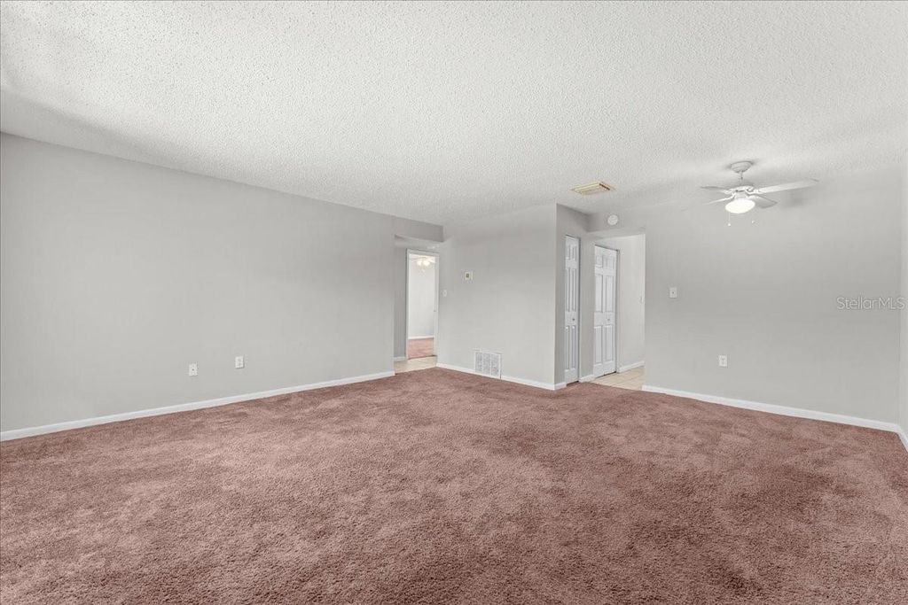 Image 2 of property listing at 12407 OAK CEDAR PLACE 202, Tampa, FL 33612