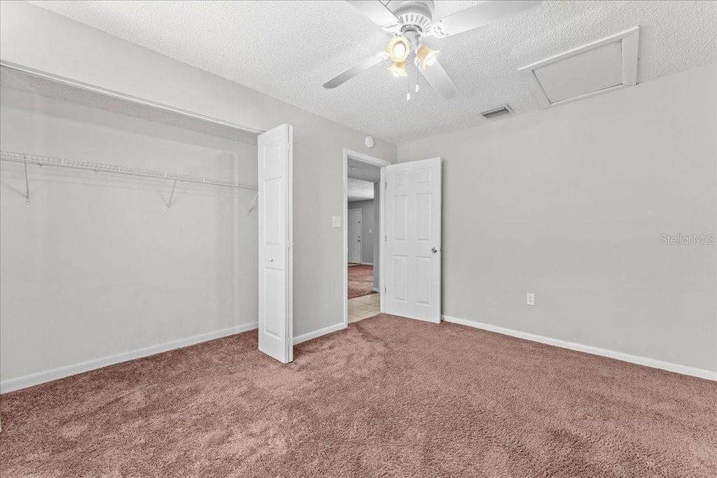 Image 13 of property listing at 12407 OAK CEDAR PLACE 202, Tampa, FL 33612