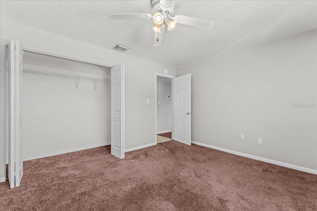 Image 17 of property listing at 12407 OAK CEDAR PLACE 202, Tampa, FL 33612