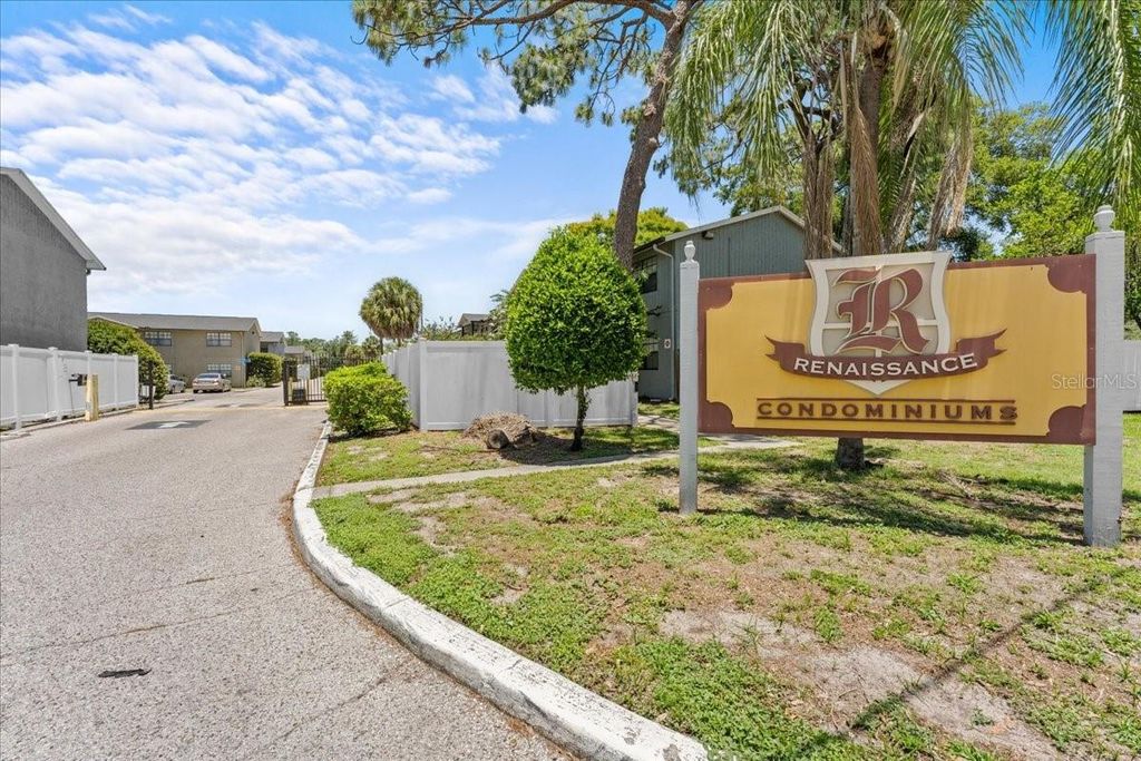 Image 25 of property listing at 12407 OAK CEDAR PLACE 202, Tampa, FL 33612