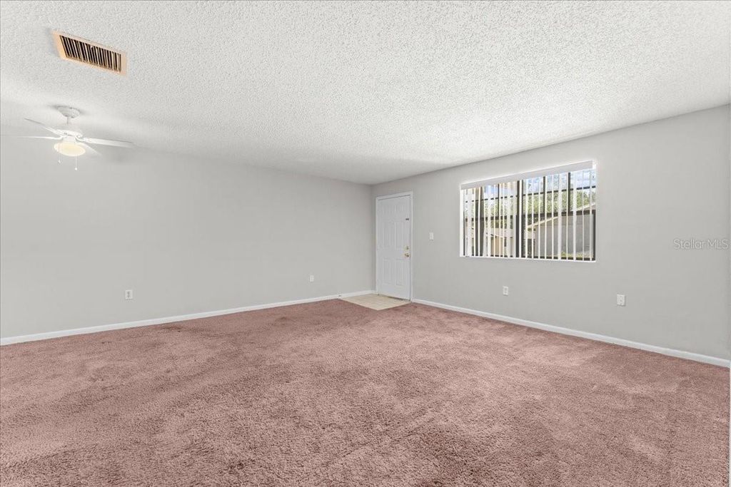 Image 4 of property listing at 12407 OAK CEDAR PLACE 202, Tampa, FL 33612