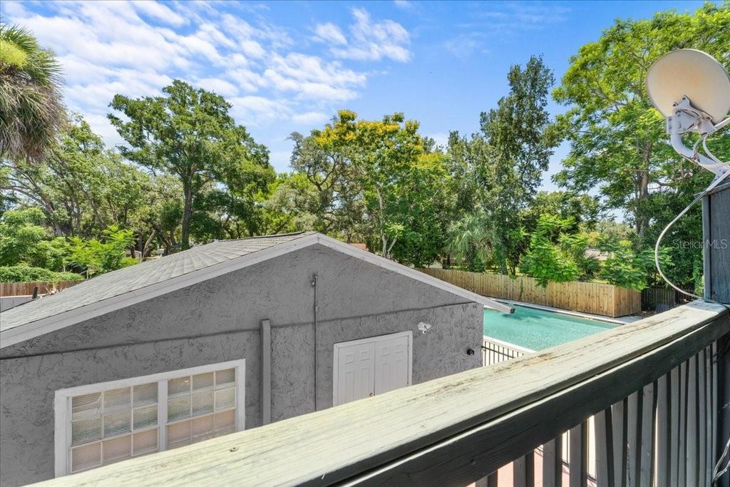 Image 10 of property listing at 12407 OAK CEDAR PLACE 202, Tampa, FL 33612