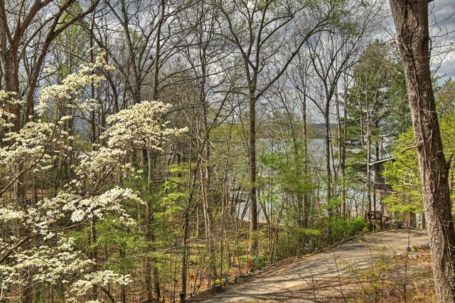 32 Lake Front, Morganton, GA 30560