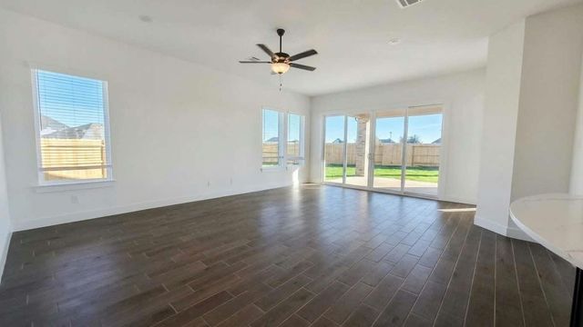 12325 Radnor Drive, Texas City, TX 77590