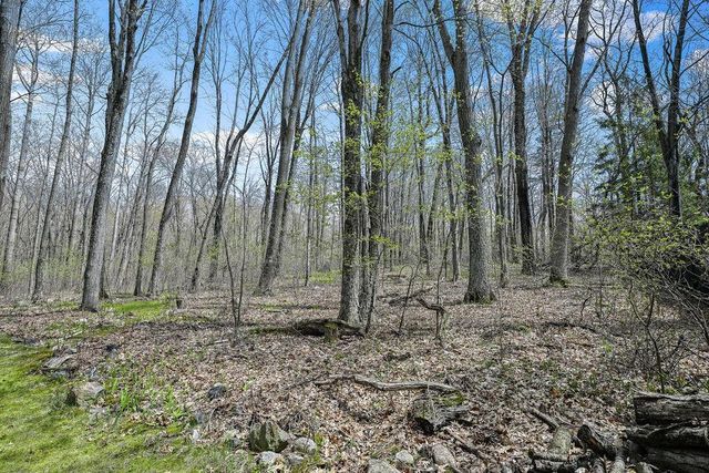 N7898 COUNTY ROAD G, Iola, WI 54945
