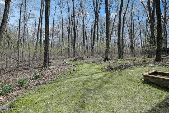 N7898 COUNTY ROAD G, Iola, WI 54945