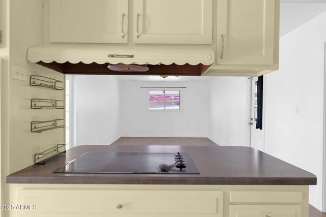 1215 E GENEVA Drive, Tempe, AZ 85282