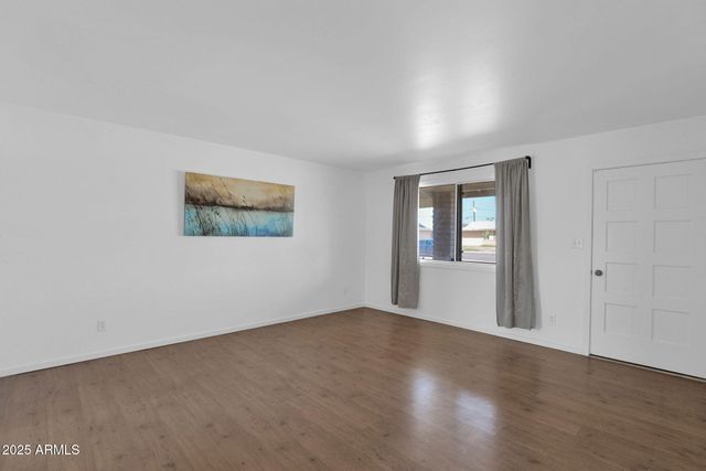 1215 E GENEVA Drive, Tempe, AZ 85282