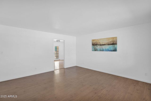 1215 E GENEVA Drive, Tempe, AZ 85282