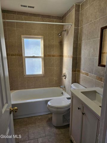 531 Hattie Street, Schenectady, NY 12308