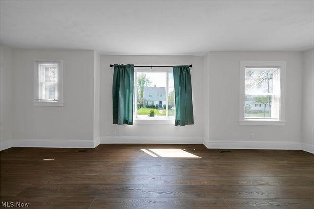 17303 Invermere Avenue, Cleveland, OH 44128