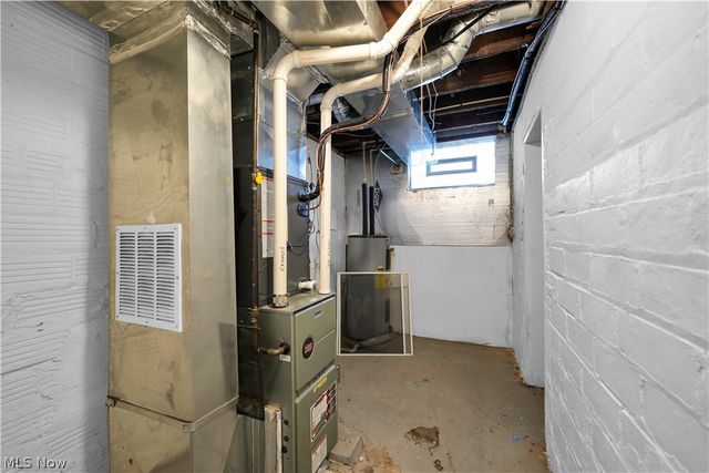 17303 Invermere Avenue, Cleveland, OH 44128