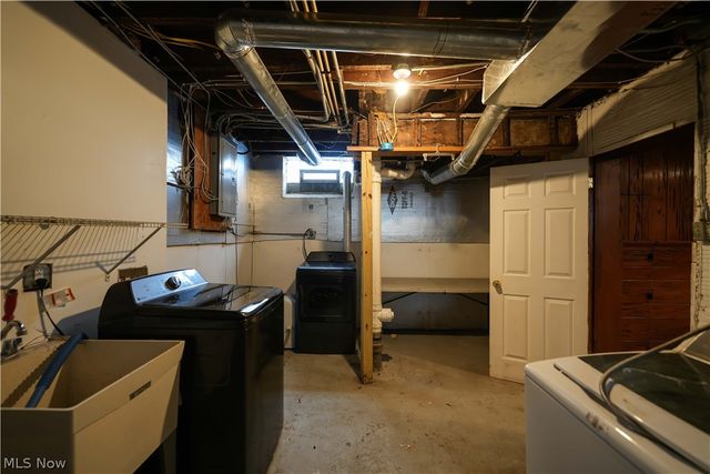 17303 Invermere Avenue, Cleveland, OH 44128