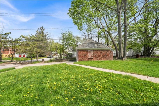 17303 Invermere Avenue, Cleveland, OH 44128