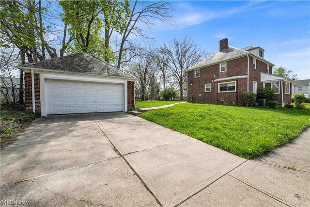 17303 Invermere Avenue, Cleveland, OH 44128