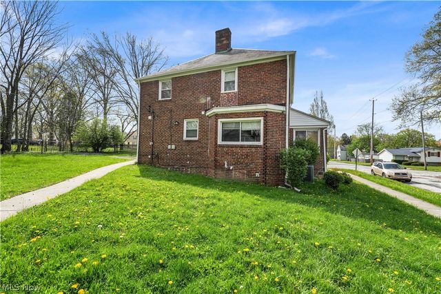 17303 Invermere Avenue, Cleveland, OH 44128