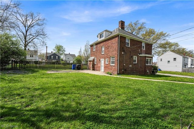 17303 Invermere Avenue, Cleveland, OH 44128