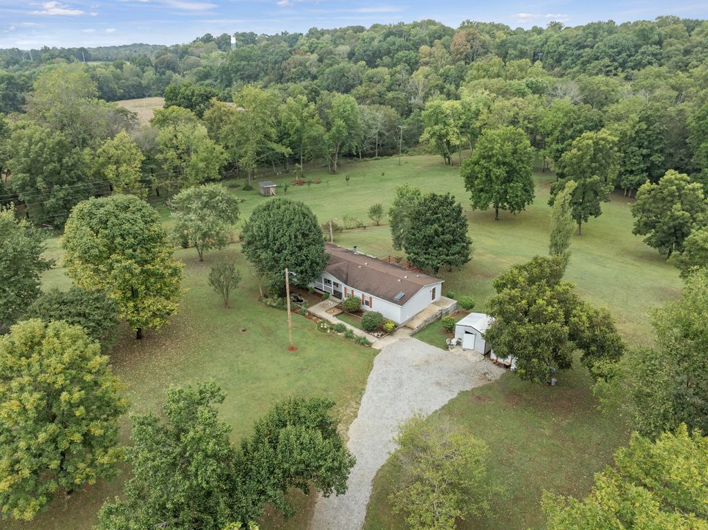 6210 Green Rd, Springfield, TN 37172