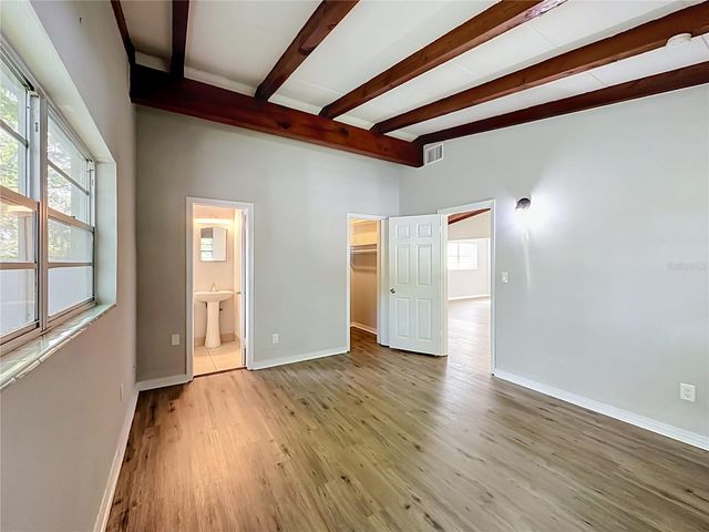 304 SUNNYHILL LANE, Lakeland, FL 33803